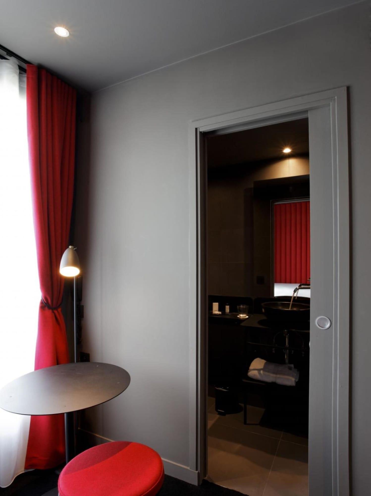 Hotel Saint Marcel Paris Exteriör bild